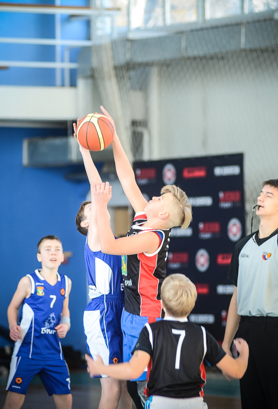 Команда из Находки ушла на новогодние каникулы в роли лидера Лиги «Спартак-Приморье»