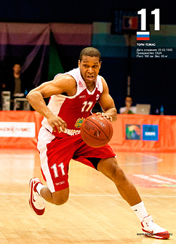 Тори Томас: «Думал, что в России коммунизм»