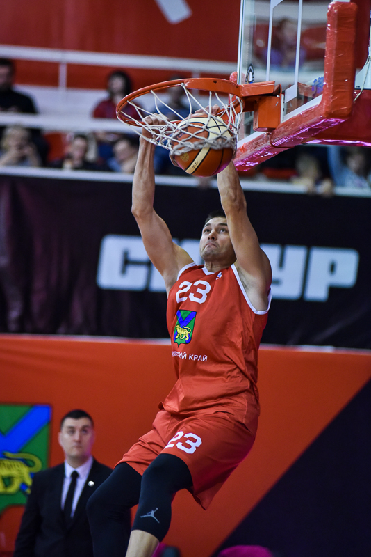 Суперлига. «Спартак-Приморье» - «Купол-Родники» 110:77
