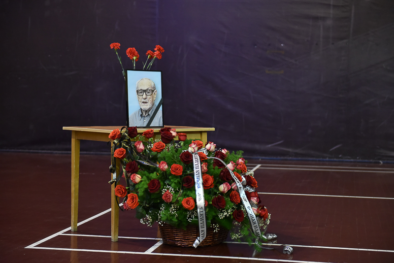 Владивосток простился с Сергеем Клигером