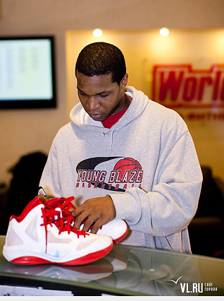 «Спартак-Приморье» стал участником благотворительного аукциона