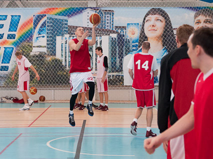 «Красные» - «Белые» 2:1