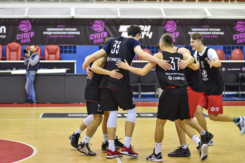 Товарищеская игра между БК «Спартак-Приморье-2» и МХК «Тайфун»