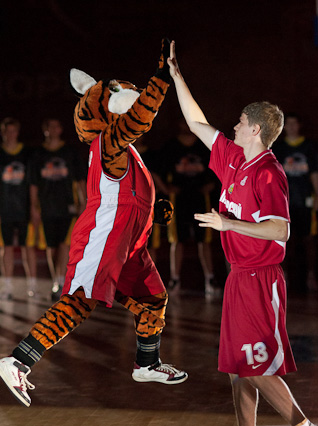 «Спартак-Приморье» - «Северсталь» 90:67