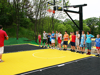 Первая смена захватила «Спарту»