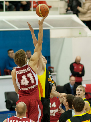 «Спартак-Приморье» - «Северсталь» 76:64