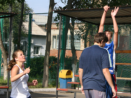На Ghetto Basket по-прежнему жарко