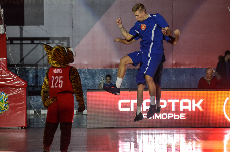 Суперлига. «Спартак-Приморье» - «ТЕМП-СУМЗ-УГМК» 90:80