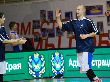 Победой «Спартака» завершился чемпионат Приморского края