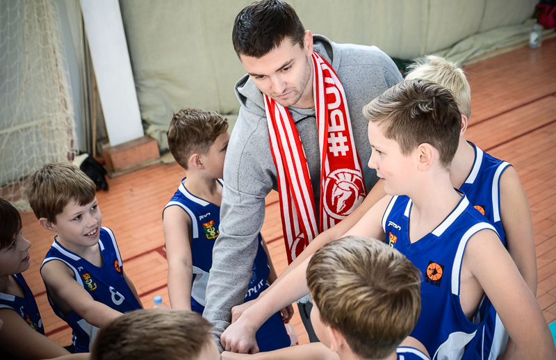 Команда из Находки ушла на новогодние каникулы в роли лидера Лиги «Спартак-Приморье»